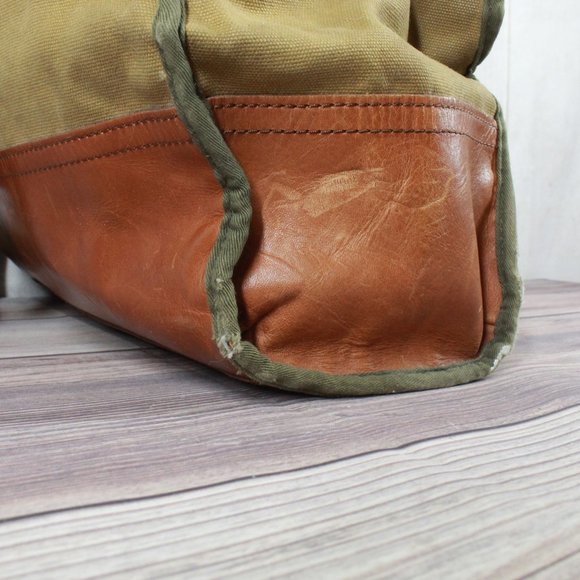 BROTHER'S BRAY Zippered Tote With Shoulder Strap - Picture 6 of 12